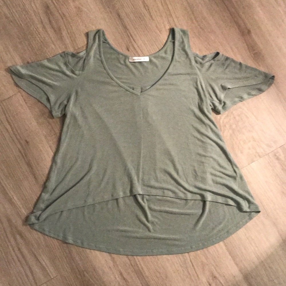 Cold shoulder Julie Billiart top